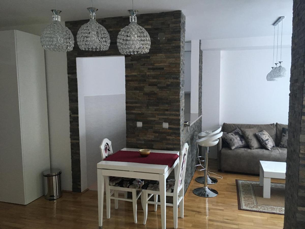 Ms - Downtown With Free Parking Space Leilighet Beograd Rom bilde